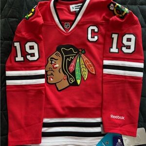RARE Ladies Reebok TOEWS Blackhawks Hockey Jersey in size Large